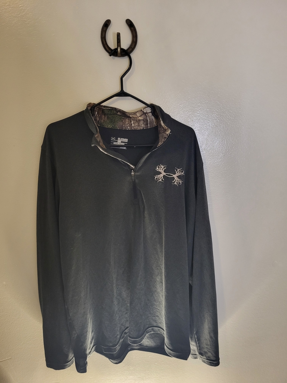 Under Armour Men’s Black 1/4 Zip Pullover with Camo Trim